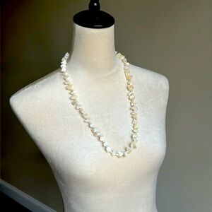 Mid-century mother of pearl shell necklace